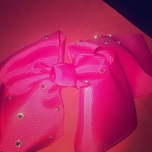 A pretty bow